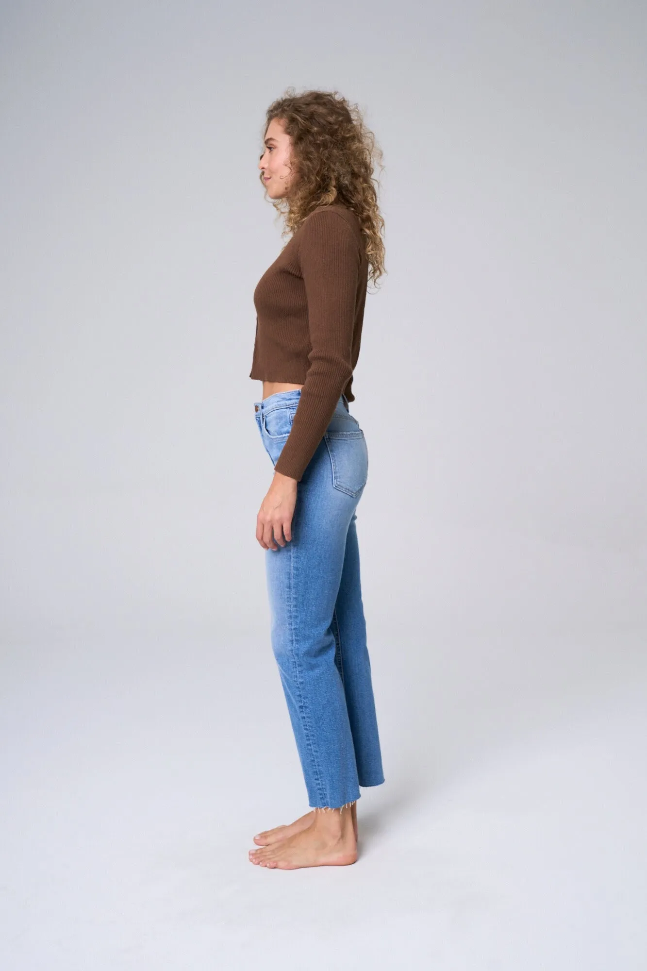 HIGH RISE COMFORT STRETCH STRAIGHT WITH RAW CUT HEM  / SP-P12587ML