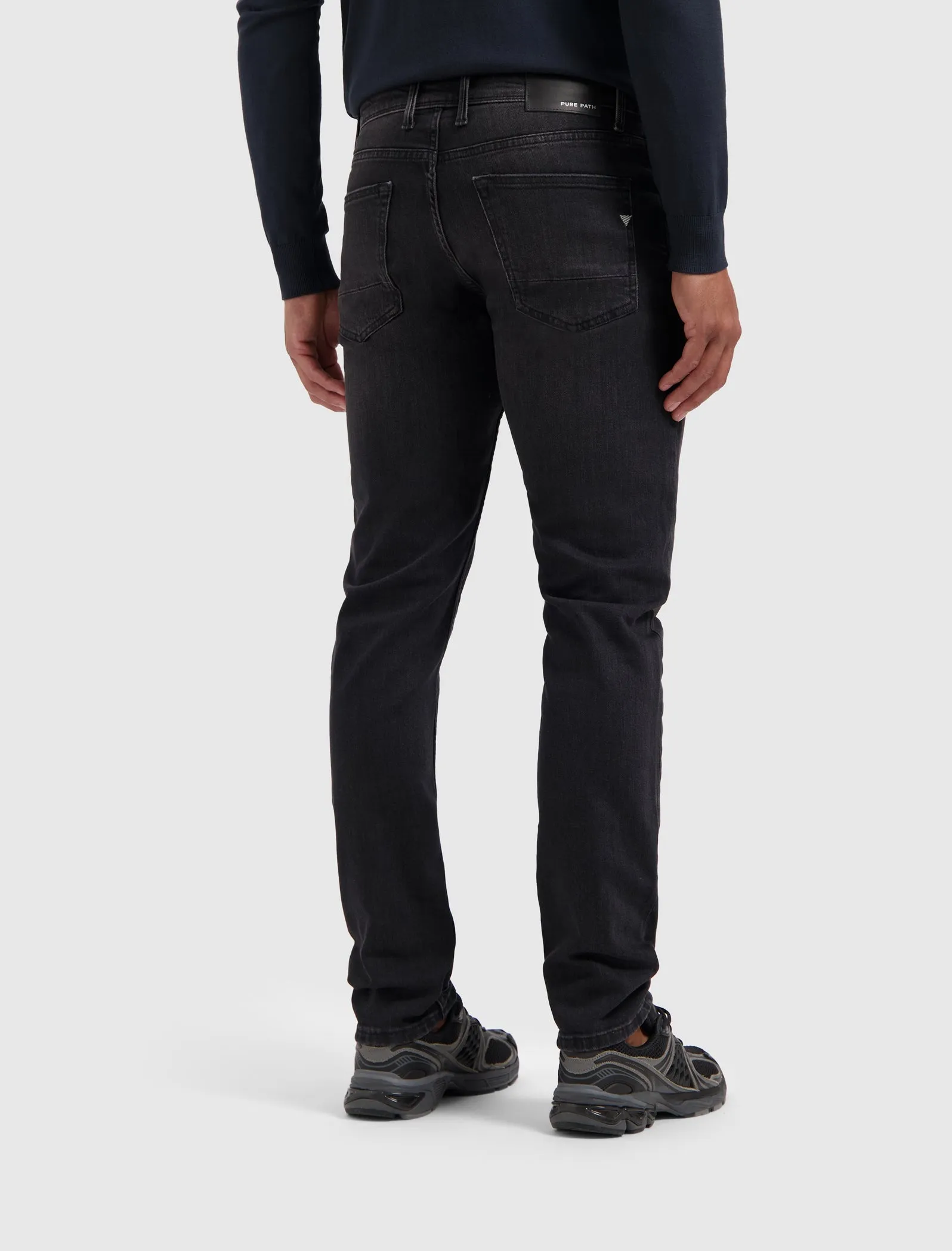 The Ryan Slim Fit Jeans | Denim Dark Grey