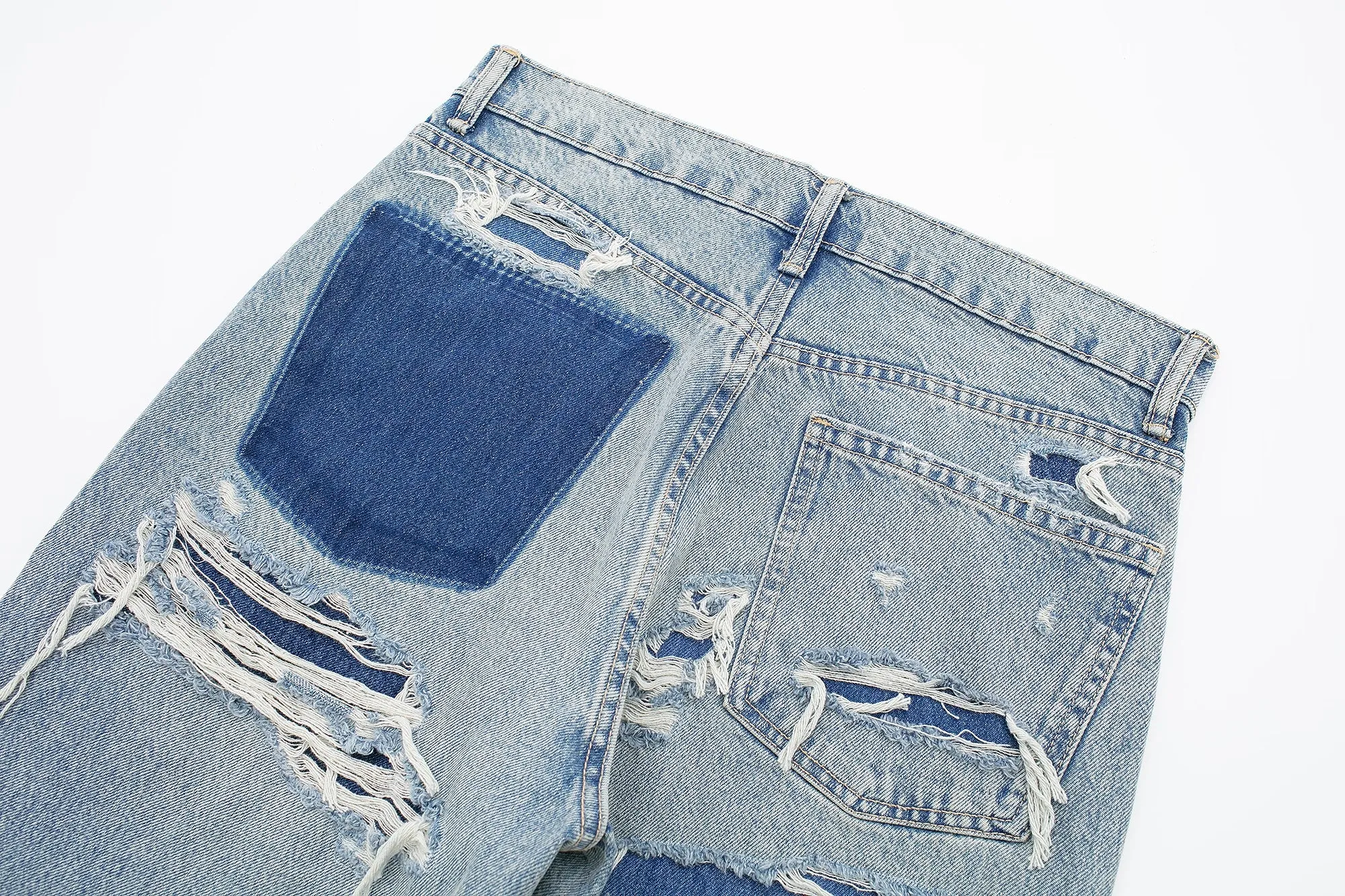 Retro High-Waisted Loose-Fit Jeans for Women with Perforated Hole Detailing