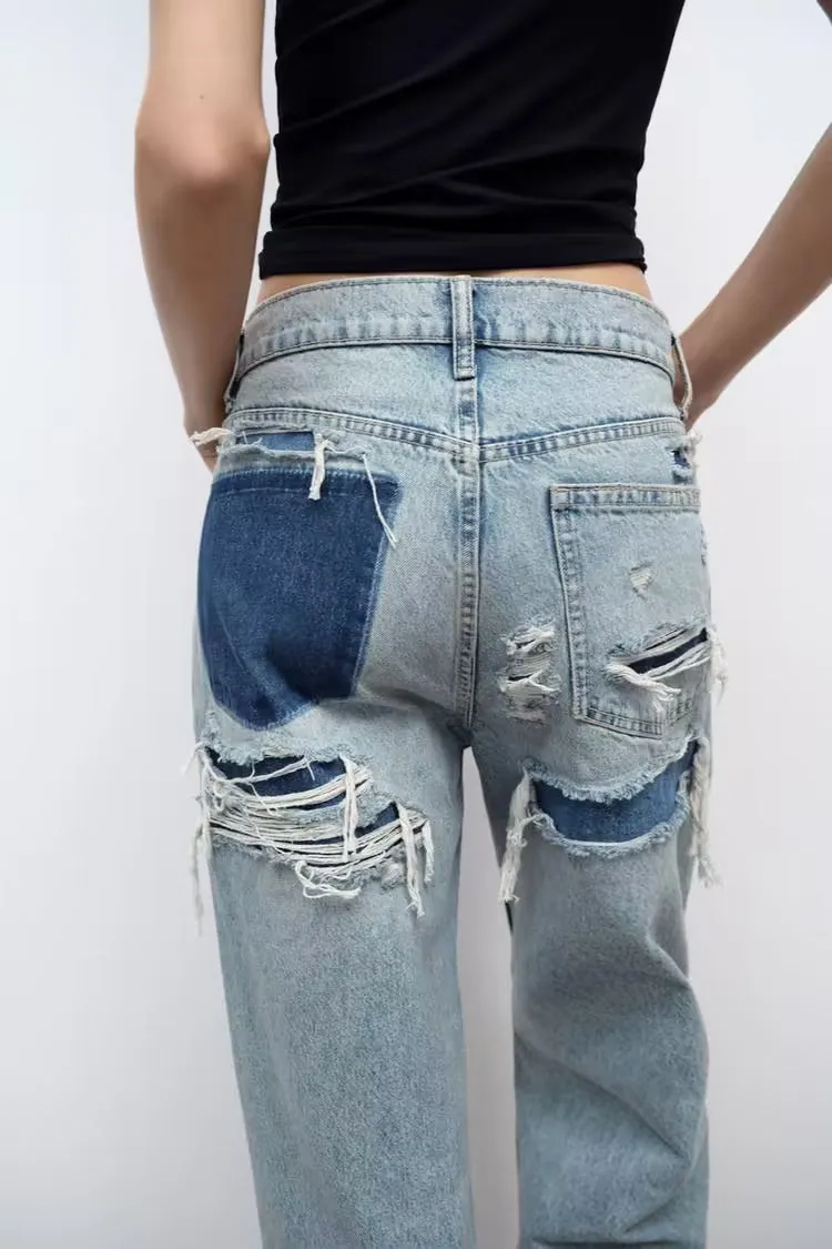 Retro High-Waisted Loose-Fit Jeans for Women with Perforated Hole Detailing